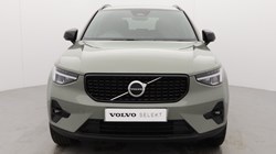 2025 (25) VOLVO XC40 2.0 B4P Plus Dark 5dr *VAT QUALIFYING* 4879631