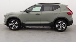 2025 (25) VOLVO XC40 2.0 B4P Plus Dark 5dr *VAT QUALIFYING* 4879634