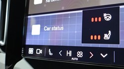 2025 (25) VOLVO XC40 2.0 B4P Plus Dark 5dr *VAT QUALIFYING* 4879681