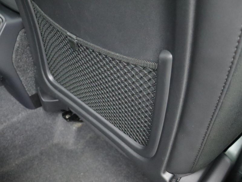 2025 (25) VOLVO XC40 2.0 B4P Plus Dark 5dr   *VAT QUALIFYING* 4879668