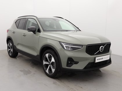2025 (25) VOLVO XC40 2.0 B4P Plus Dark 5dr Auto