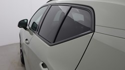 2025 (25) VOLVO XC40 2.0 B4P Plus Dark 5dr *VAT QUALIFYING* 4879650