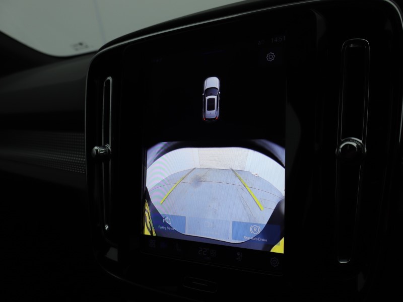 2025 (25) VOLVO XC40 2.0 B3P Plus Dark 5dr Auto 4898845