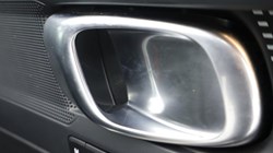 2025 (25) VOLVO XC40 2.0 B3P Plus Dark 5dr Auto 4898827