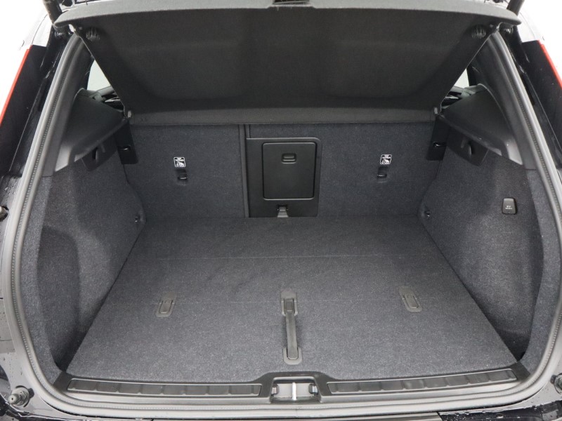 2025 (25) VOLVO XC40 2.0 B3P Plus Dark 5dr Auto 4898815