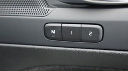 2025 (25) VOLVO XC40 2.0 B3P Plus Dark 5dr Auto 4898828