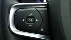 2025 (25) VOLVO XC40 2.0 B3P Plus Dark 5dr Auto 4898841