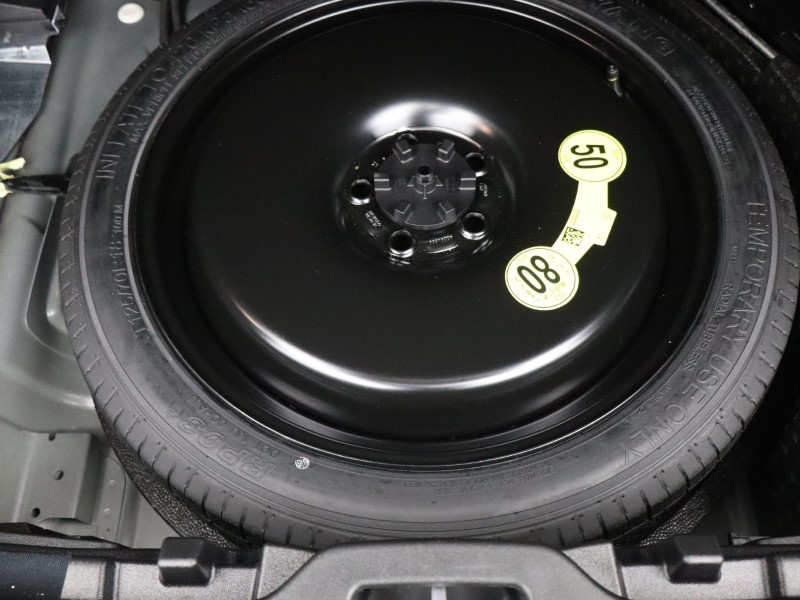 2025 (25) VOLVO XC40 2.0 B3P Plus Dark 5dr Auto 4898817