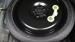 2025 (25) VOLVO XC40 2.0 B3P Plus Dark 5dr Auto 4898817