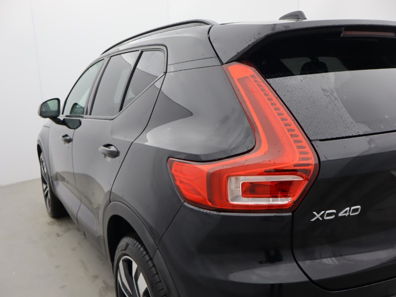 2025 (25) VOLVO XC40 2.0 B3P Plus Dark 5dr Auto 4898811