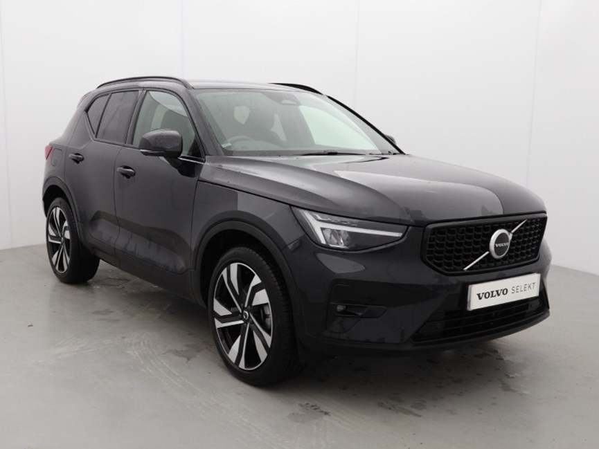 2025 (25) VOLVO XC40 2.0 B3P Plus Dark 5dr Auto