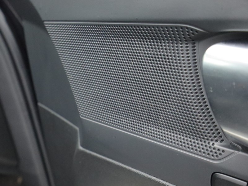 2025 (25) VOLVO XC40 2.0 B3P Plus Dark 5dr Auto 4898825