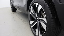 2025 (25) VOLVO XC40 2.0 B3P Plus Dark 5dr Auto 4898820