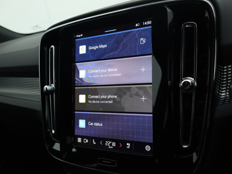 2025 (25) VOLVO XC40 2.0 B3P Plus Dark 5dr Auto 4898843