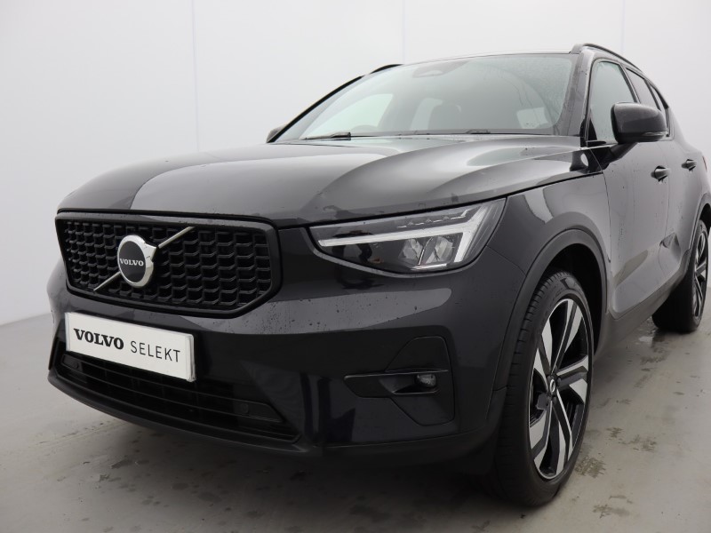 2025 (25) VOLVO XC40 2.0 B3P Plus Dark 5dr Auto 4898807