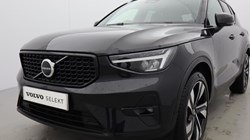 2025 (25) VOLVO XC40 2.0 B3P Plus Dark 5dr Auto 4898807