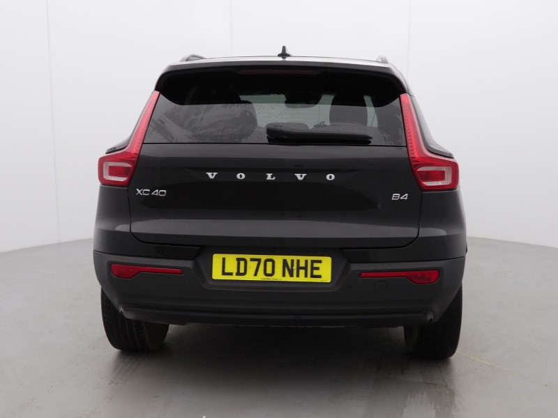 2020 (70) VOLVO XC40 2.0 B4P R DESIGN Pro 5dr Auto 4884904