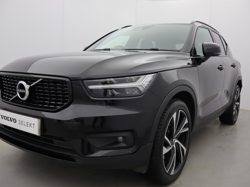 2020 (70) VOLVO XC40 2.0 B4P R DESIGN Pro 5dr Auto 4884911