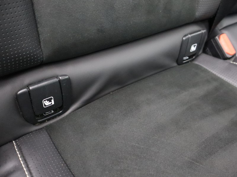 2020 (70) VOLVO XC40 2.0 B4P R DESIGN Pro 5dr Auto 4884939