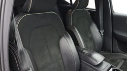 2020 (70) VOLVO XC40 2.0 B4P R DESIGN Pro 5dr Auto 4884933