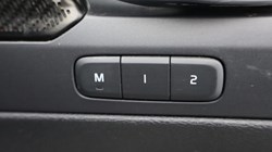 2020 (70) VOLVO XC40 2.0 B4P R DESIGN Pro 5dr Auto 4884929