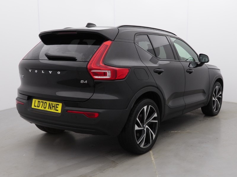 2020 (70) VOLVO XC40 2.0 B4P R DESIGN Pro 5dr Auto 4884908