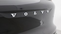 2020 (70) VOLVO XC40 2.0 B4P R DESIGN Pro 5dr Auto 4884915