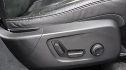 2020 (70) VOLVO XC40 2.0 B4P R DESIGN Pro 5dr Auto 4884931