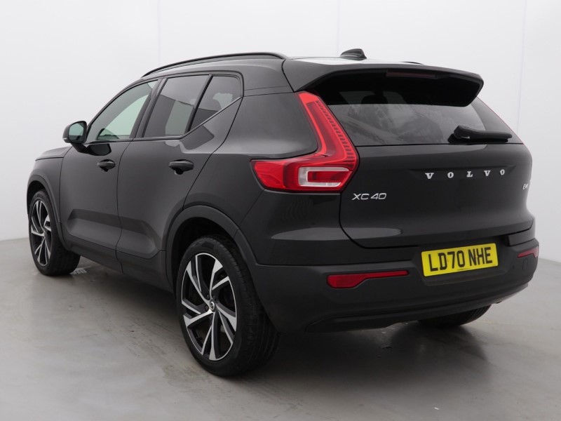 2020 (70) VOLVO XC40 2.0 B4P R DESIGN Pro 5dr Auto 4884907