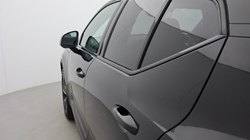 2020 (70) VOLVO XC40 2.0 B4P R DESIGN Pro 5dr Auto 4884920