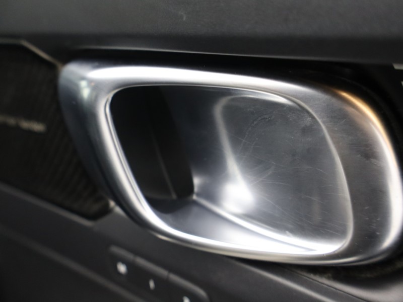 2020 (70) VOLVO XC40 2.0 B4P R DESIGN Pro 5dr Auto 4884928