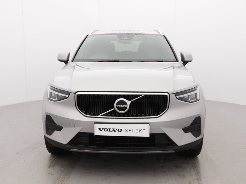 2025 (25) VOLVO XC40 2.0 B3P Core 5dr Auto *VAT QUALIFYING* 4896880