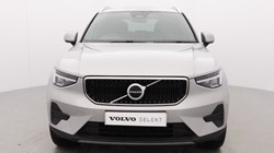2025 (25) VOLVO XC40 2.0 B3P Core 5dr Auto *VAT QUALIFYING* 4896880