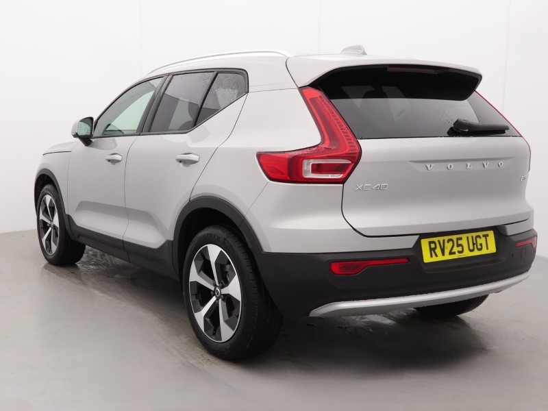 2025 (25) VOLVO XC40 2.0 B3P Core 5dr Auto *VAT QUALIFYING*