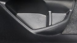 2025 (25) VOLVO XC40 2.0 B3P Core 5dr Auto *VAT QUALIFYING* 4896915