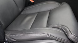 2025 (25) VOLVO XC60 2.0 B5P Ultra Dark 5dr AWD Geartronic 4899750