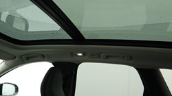 2025 (25) VOLVO XC60 2.0 B5P Ultra Dark 5dr AWD Geartronic 4899757