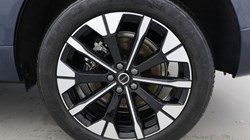 2025 (25) VOLVO XC60 2.0 B5P Ultra Dark 5dr AWD Geartronic 4899737