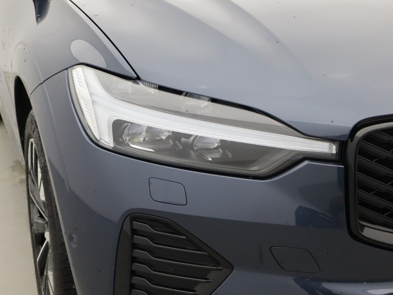 2025 (25) VOLVO XC60 2.0 B5P Ultra Dark 5dr AWD Geartronic 4899724