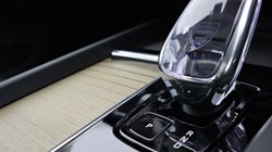 2025 (25) VOLVO XC60 2.0 B5P Ultra Dark 5dr AWD Geartronic 4899776