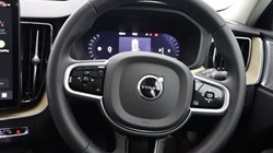 2025 (25) VOLVO XC60 2.0 B5P Ultra Dark 5dr AWD Geartronic 4899765