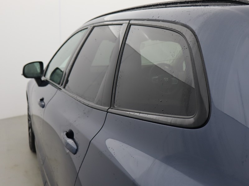 2025 (25) VOLVO XC60 2.0 B5P Ultra Dark 5dr AWD Geartronic 4899736