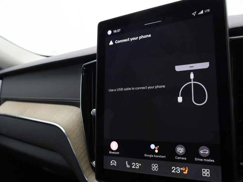 2025 (25) VOLVO XC60 2.0 B5P Ultra Dark 5dr AWD Geartronic 4899773