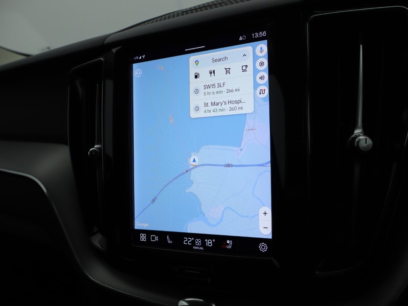 2022 (22) VOLVO XC60 2.0 B5P Plus Dark 5dr AWD Geartronic 4904248