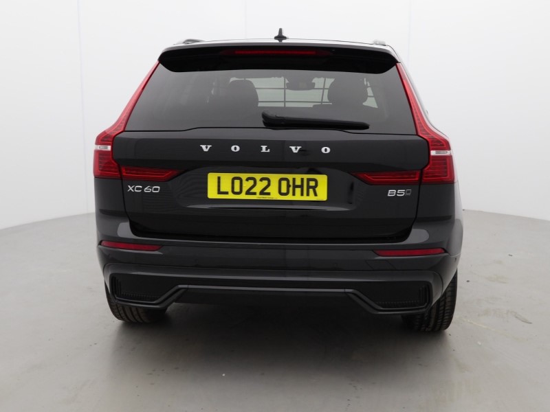 2022 (22) VOLVO XC60 2.0 B5P Plus Dark 5dr AWD Geartronic 4904261