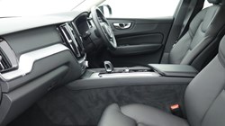 2022 (22) VOLVO XC60 2.0 B5P Plus Dark 5dr AWD Geartronic 4904221