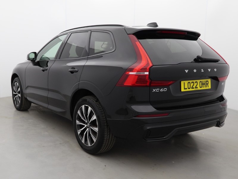 2022 (22) VOLVO XC60 2.0 B5P Plus Dark 5dr AWD Geartronic 4904264