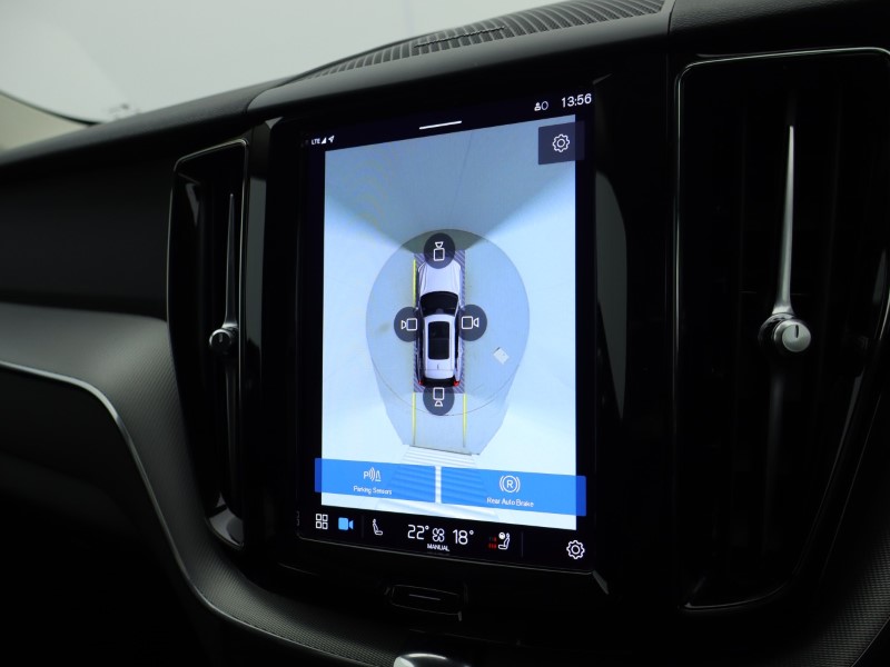 2022 (22) VOLVO XC60 2.0 B5P Plus Dark 5dr AWD Geartronic 4904249