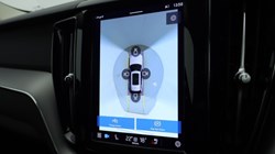 2022 (22) VOLVO XC60 2.0 B5P Plus Dark 5dr AWD Geartronic 4904249