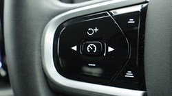 2022 (22) VOLVO XC60 2.0 B5P Plus Dark 5dr AWD Geartronic 4904244